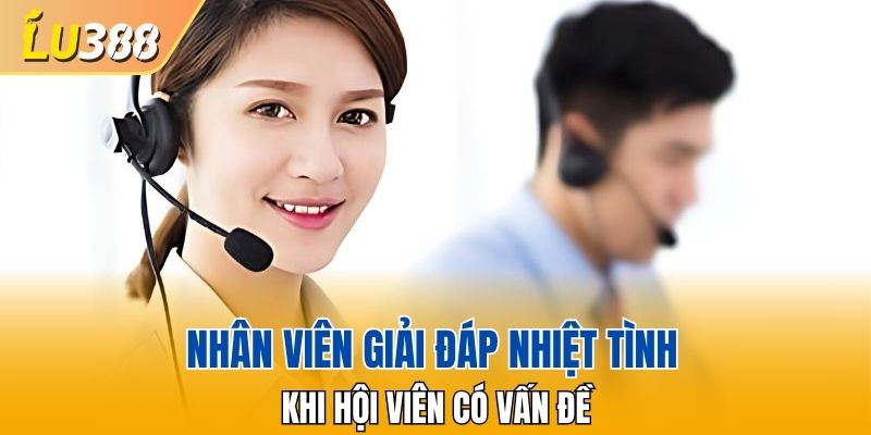 Nhân viên giải đáp nhiệt tình khi hội viên có vấn đề